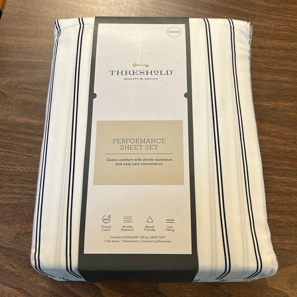 Threshold Performance Sheet Set - White with Black Stripes